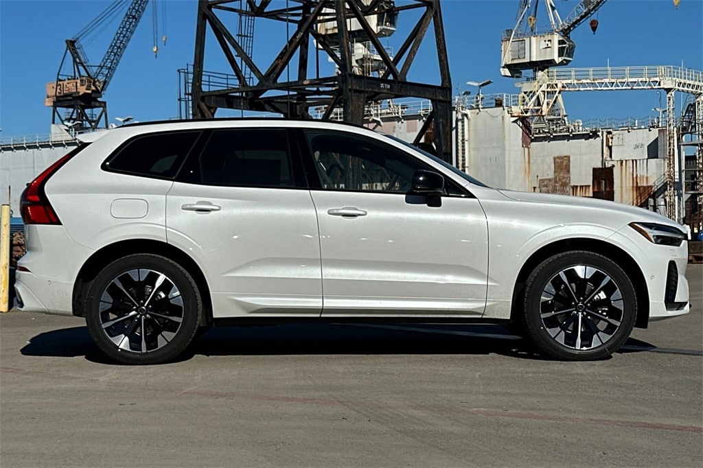 New 2026 Volvo XC60 B5 Plus SUV