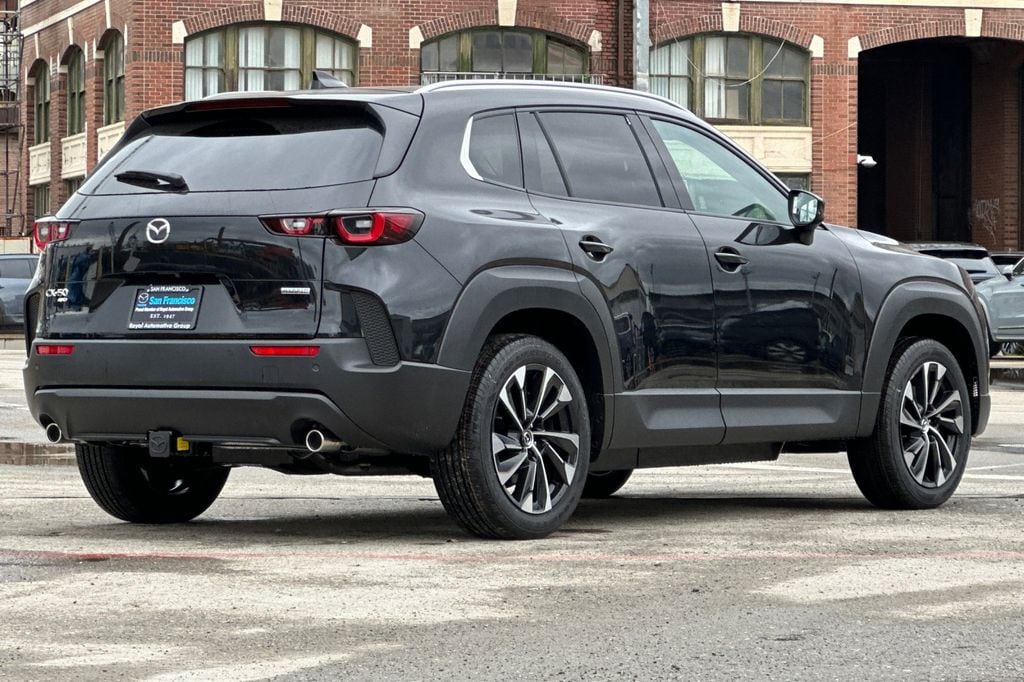 2026 Mazda CX-50 Hybrid Premium Plus photo 3