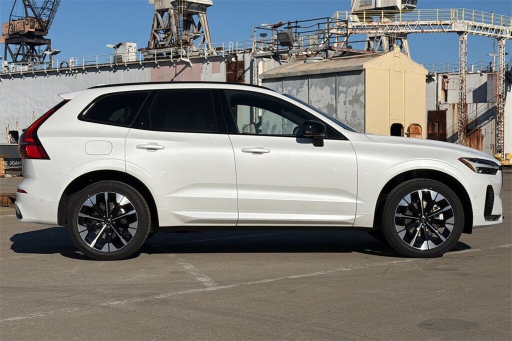 New 2026 Volvo XC60 B5 Plus SUV