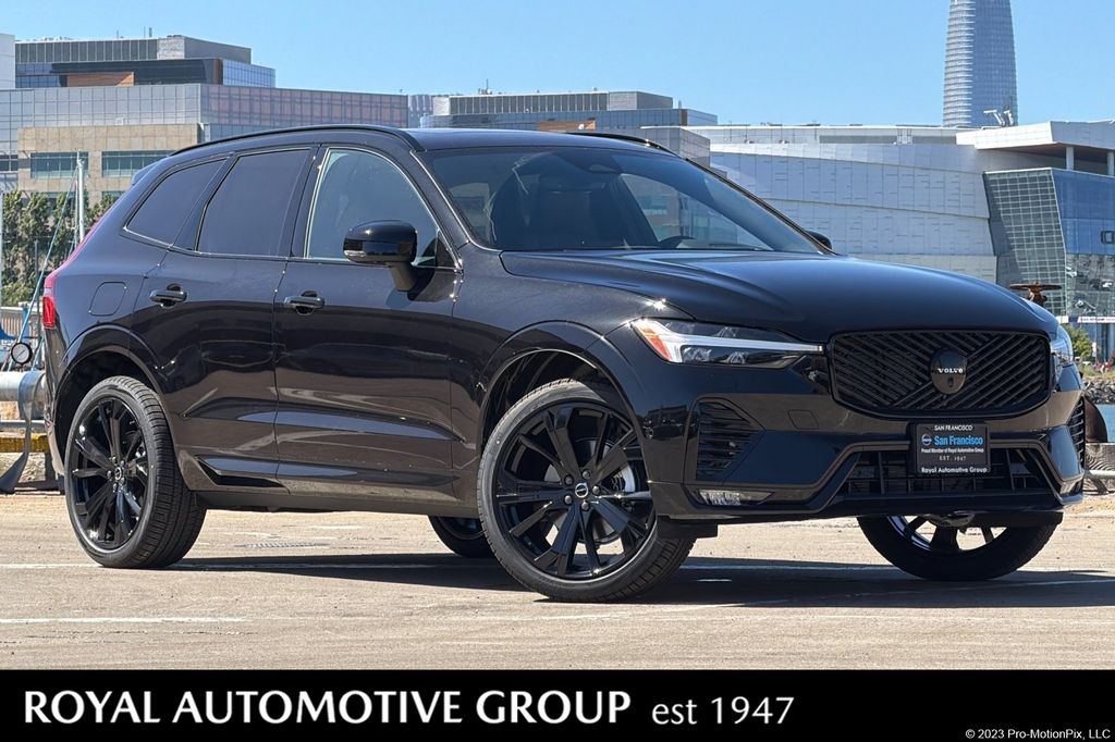 2026 Volvo XC60 B5 Ultra Black Edition Theme AWD's photo