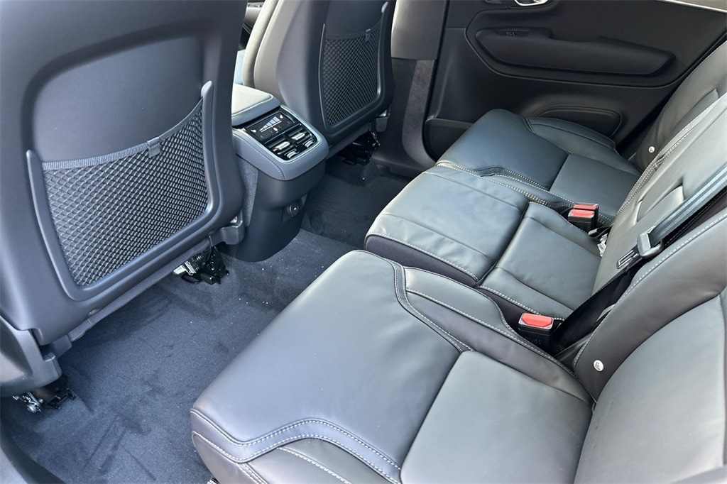 2026 Volvo XC90 Ultra - Photo 9