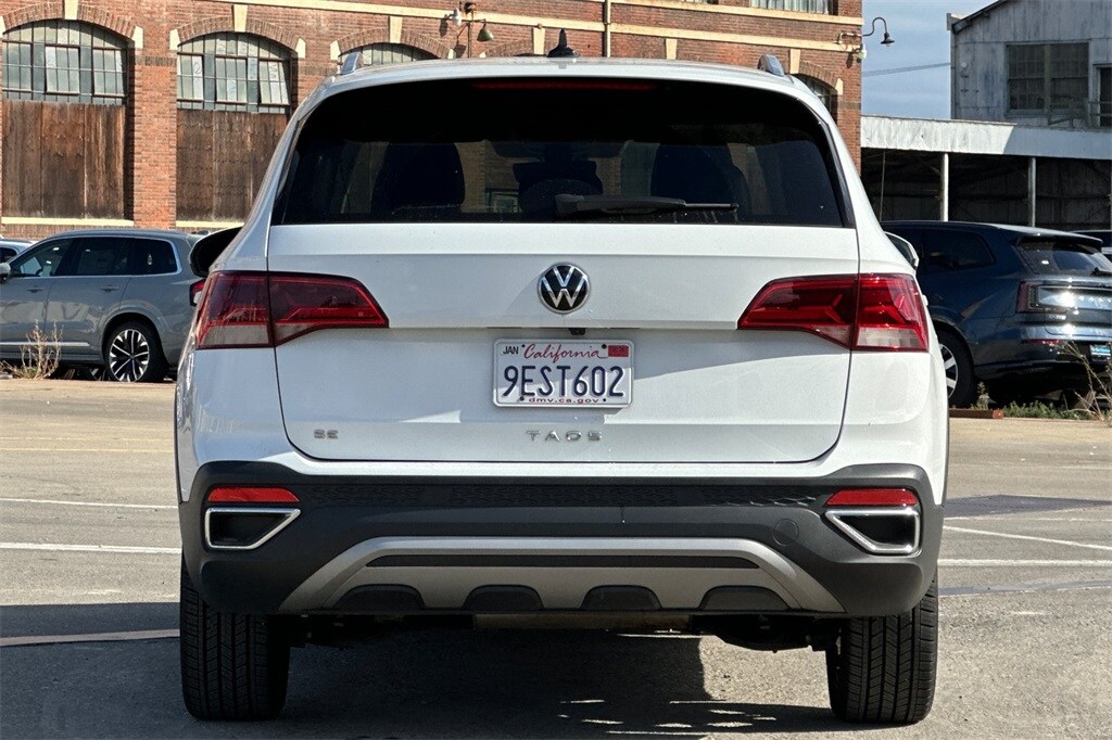 2022 Volkswagen Taos SE photo 4