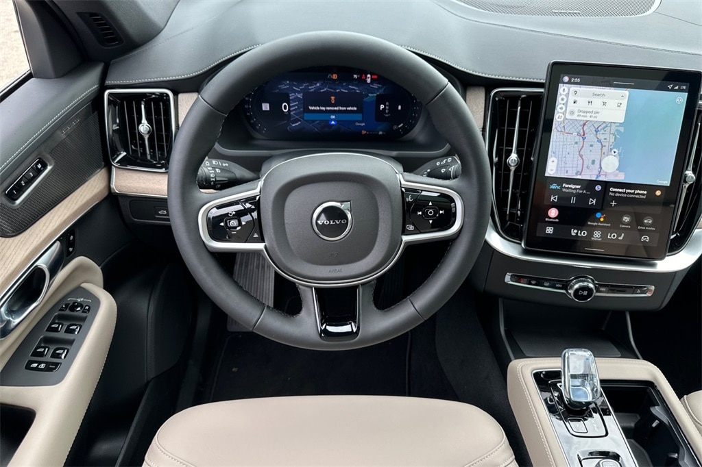 2026 Volvo XC90 Plus - Photo 11