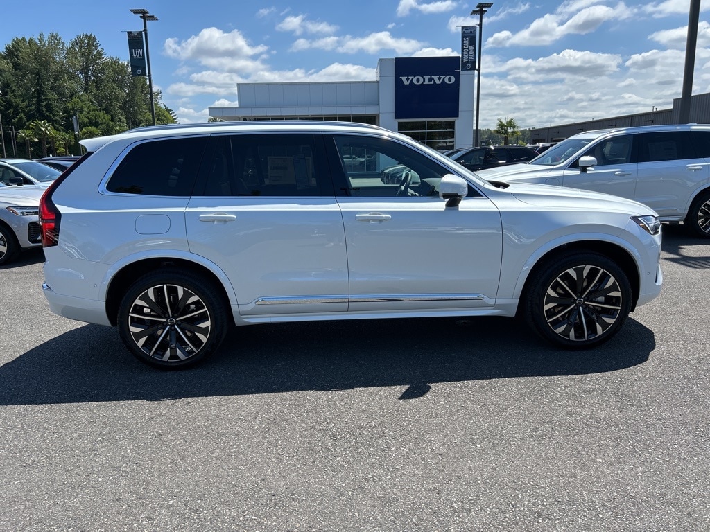 2026 Volvo XC90 Plus - Photo 9