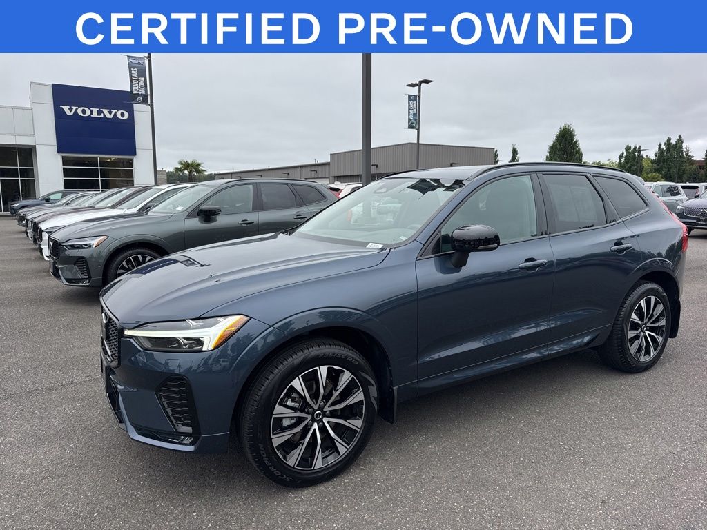 2025 Volvo XC60 B5 Core Dark AWD's photo