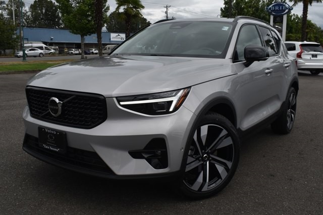 2025 Volvo XC40 Plus's photo