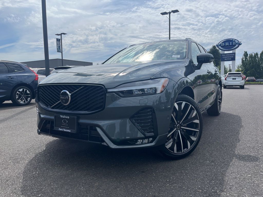 2026 Volvo XC60 B5 Ultra Dark AWD's photo