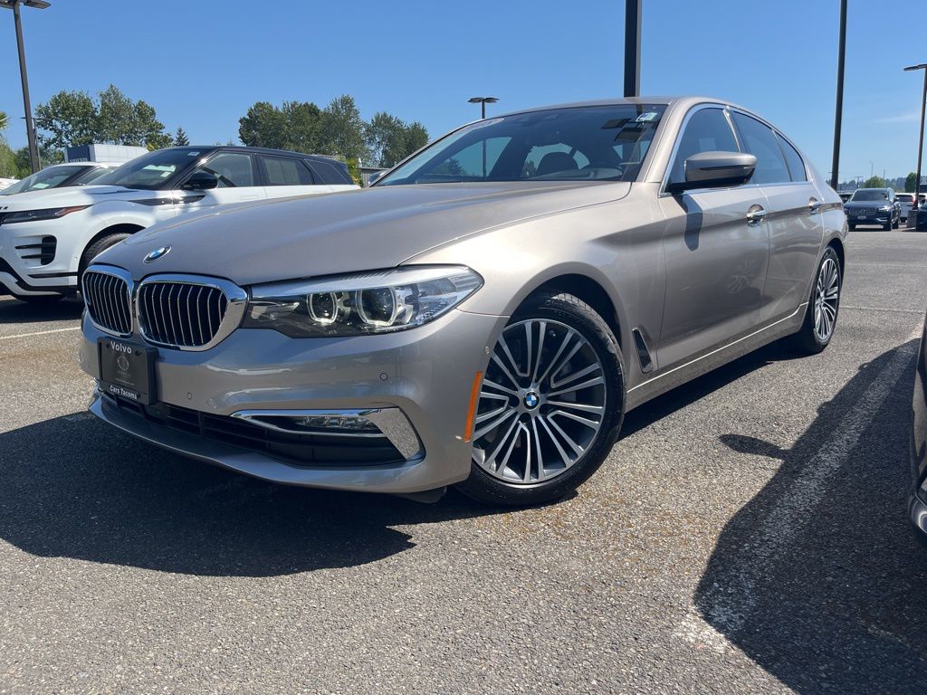 2018 BMW 5 Series 540i xDrive Sedan's photo