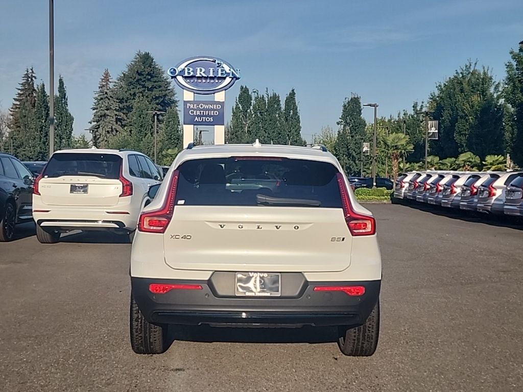 Certified 2023 Volvo XC40 Ultimate SUV
