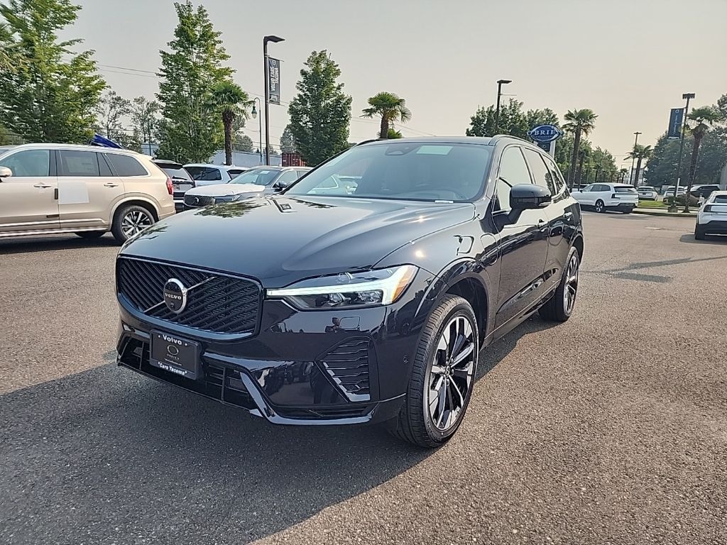 New 2026 Volvo XC60 plug-in hybrid T8 Plus SUV