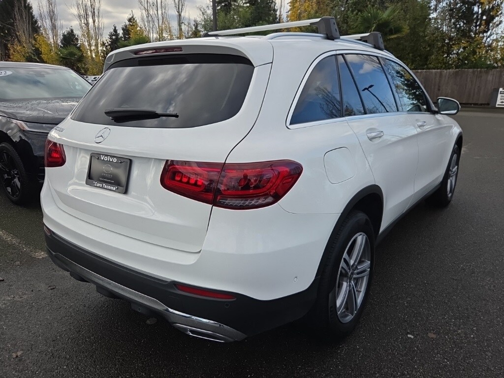 2022 Mercedes Benz GLC 300 photo 2