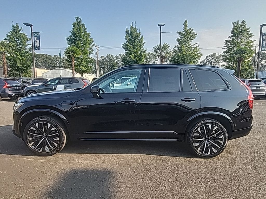 New 2026 Volvo XC90 plug-in hybrid T8 Ultra Dark Theme 7-Seater SUV
