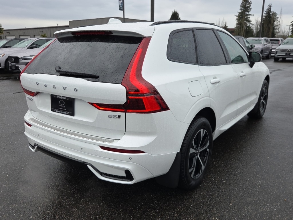 New 2026 Volvo XC60 B5 Core SUV
