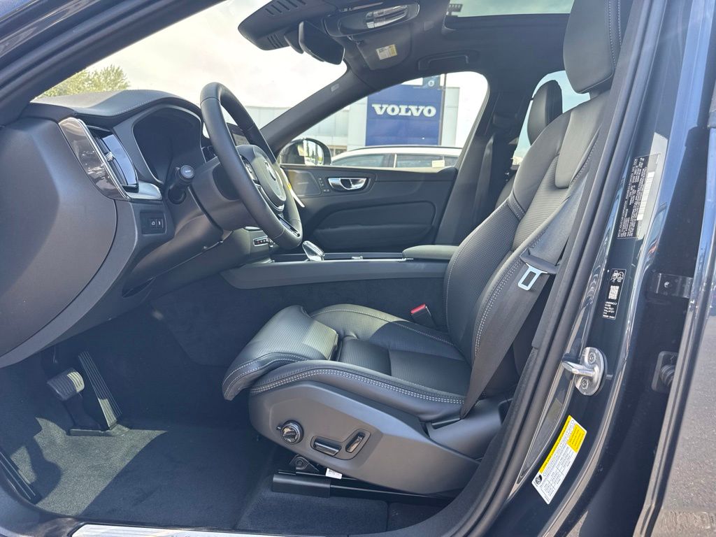 2026 Volvo XC60 Ultra - Photo 4