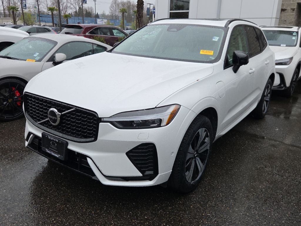 2023 Volvo XC60 Recharge Plug-In Hybrid SUV 