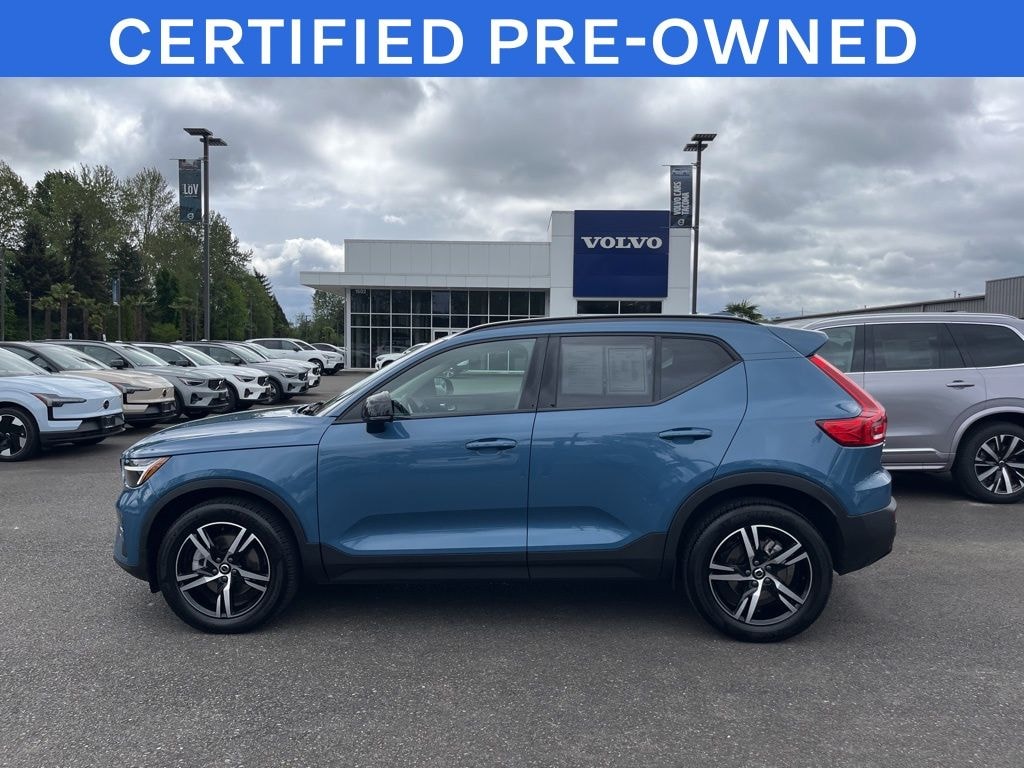 Certified 2024 Volvo XC40 B5 Core SUV