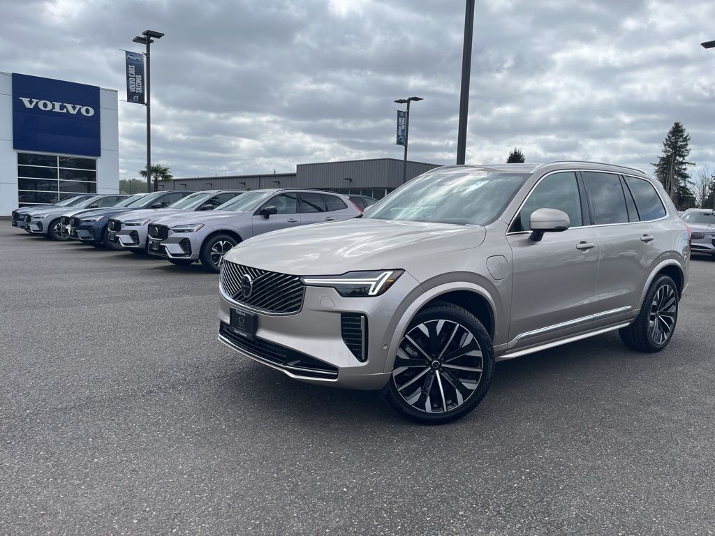 2025 Volvo XC90 T8 Recharge Ultra Bright 4WD's photo