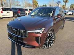 2025 Volvo XC90 plug-in hybrid