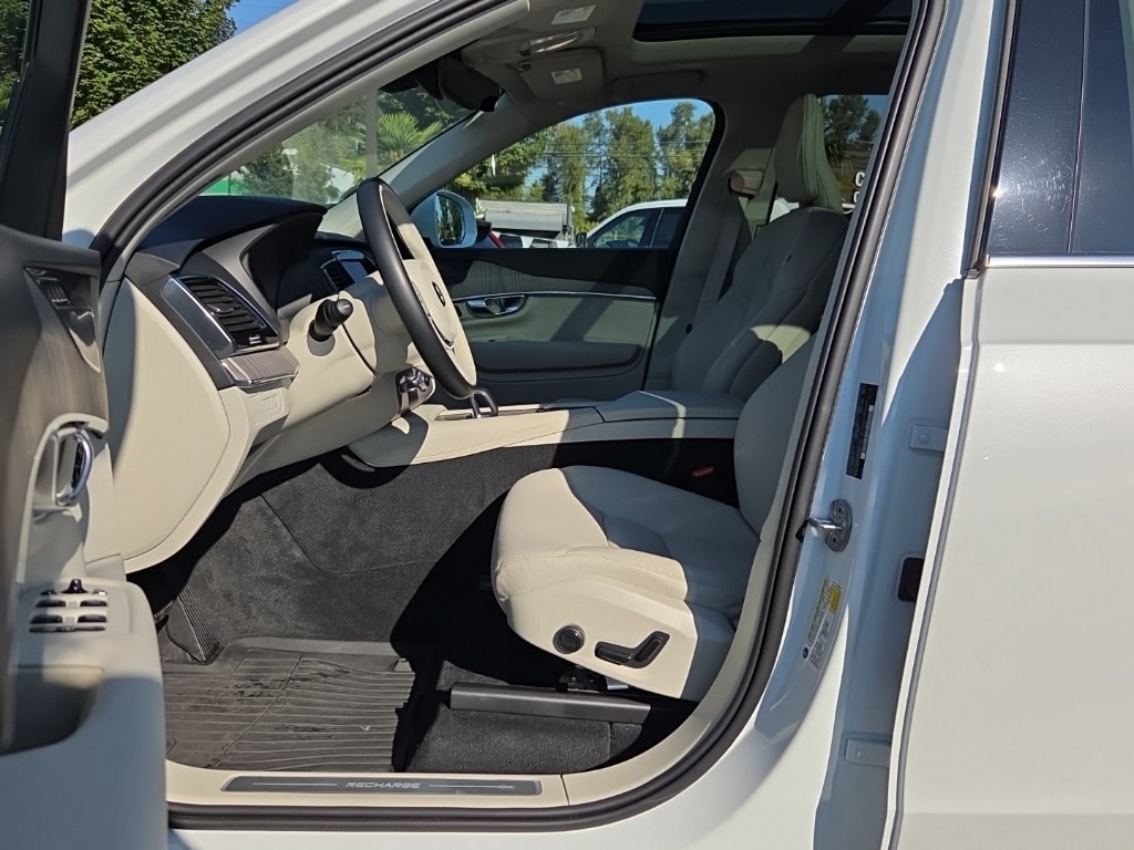 Certified 2023 Volvo XC90 Recharge Plug-In Hybrid T8 Plus Bright Theme 7 Passenger SUV