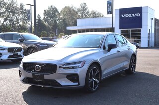 2024 Volvo S60 B5 Core Dark Sedan