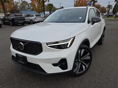 2026 Volvo XC40 B5 Plus AWD SUV