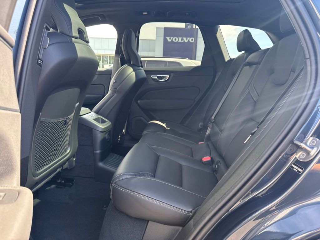 2026 Volvo XC60 Ultra - Photo 5