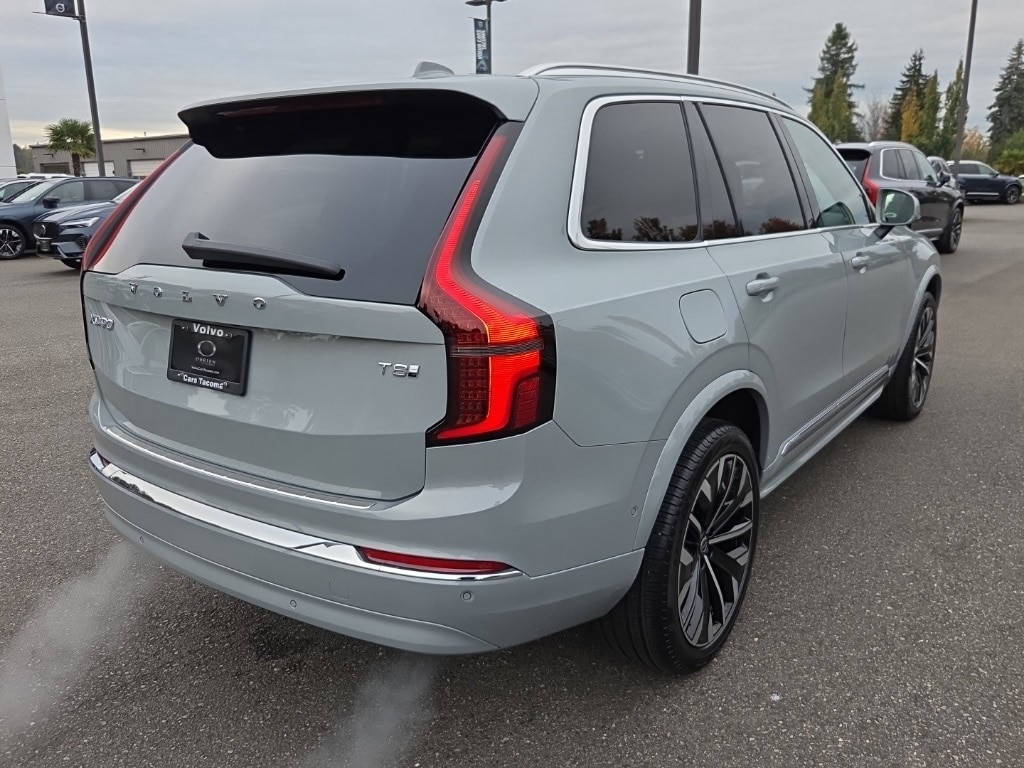 New 2026 Volvo XC90 plug-in hybrid T8 Plus 7-Seater SUV