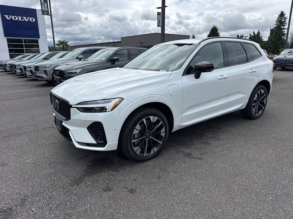 New 2026 Volvo XC60 plug-in hybrid T8 Plus SUV