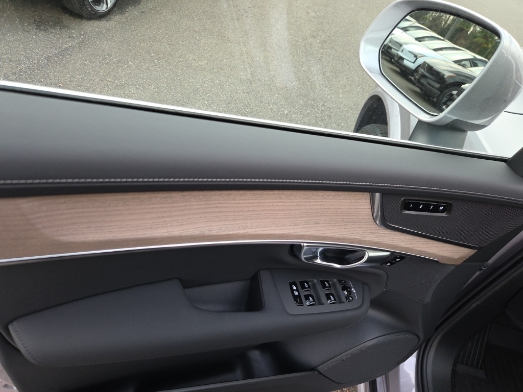 New 2026 Volvo XC90 B5 Core SUV