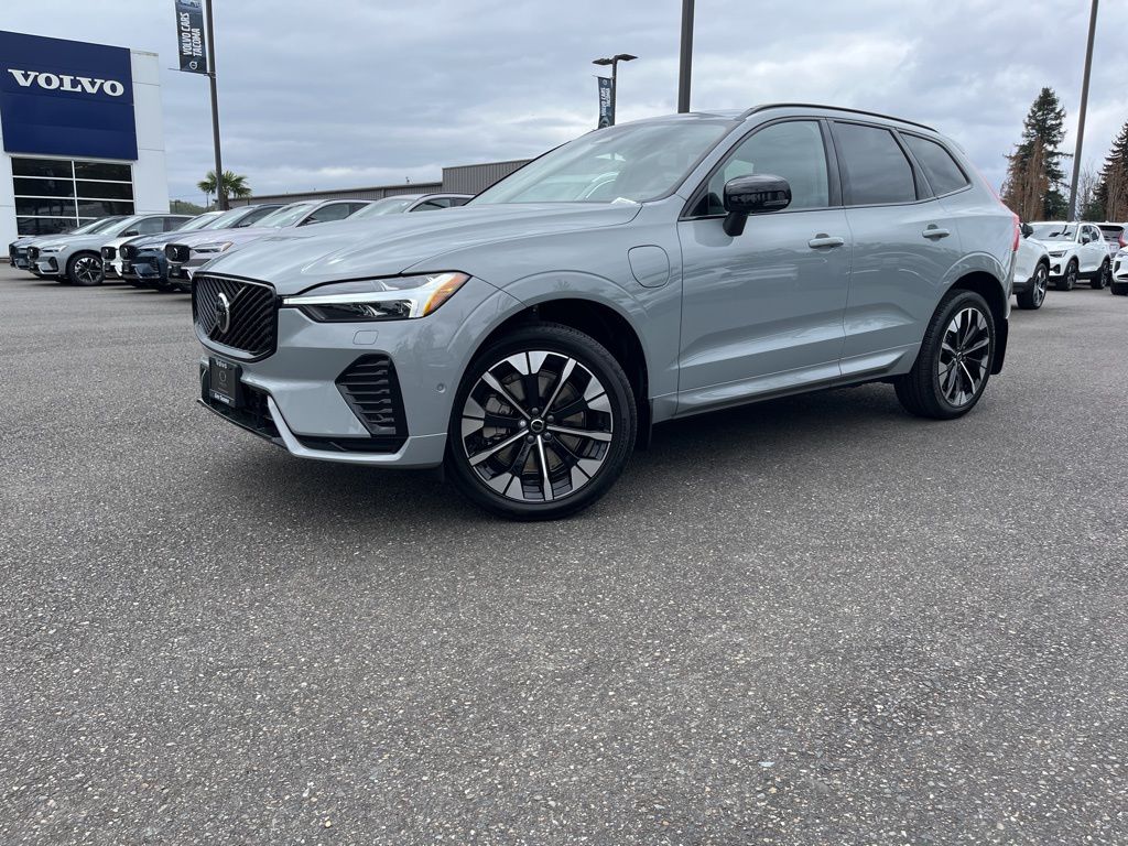 2026 Volvo XC60 T8 Plus Dark AWD's photo