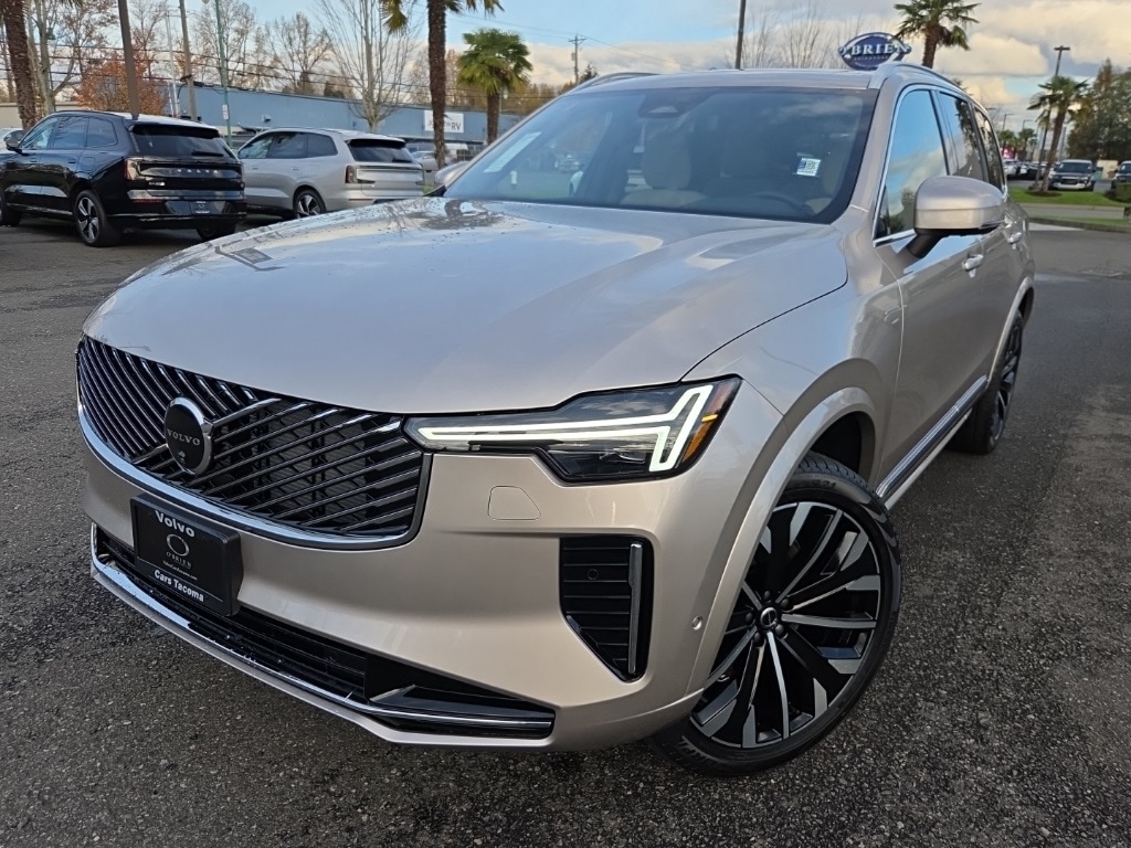 2026 Volvo XC90 Plus's photo