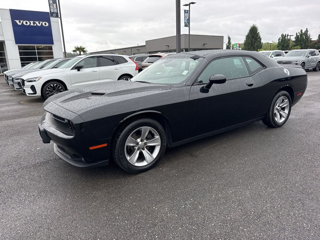 2018 Dodge Challenger SXT's photo