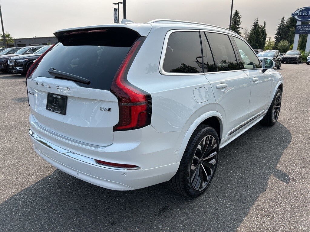 2026 Volvo XC90 Plus photo 2