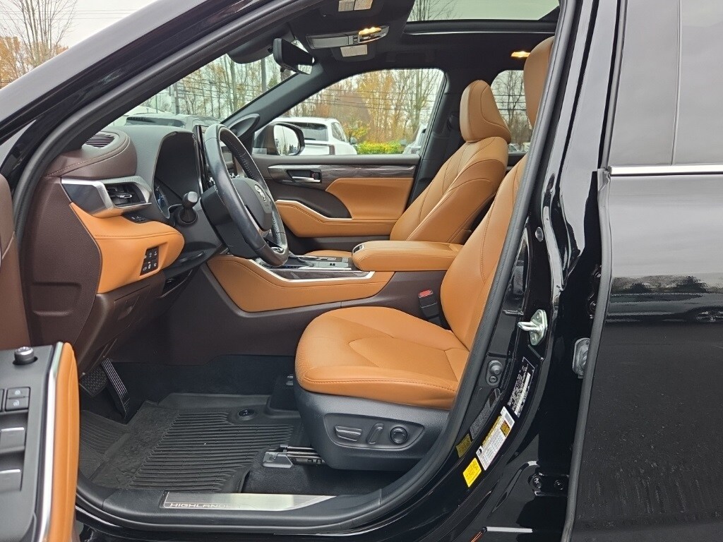 2020 Toyota Highlander Hybrid Platinum photo 4