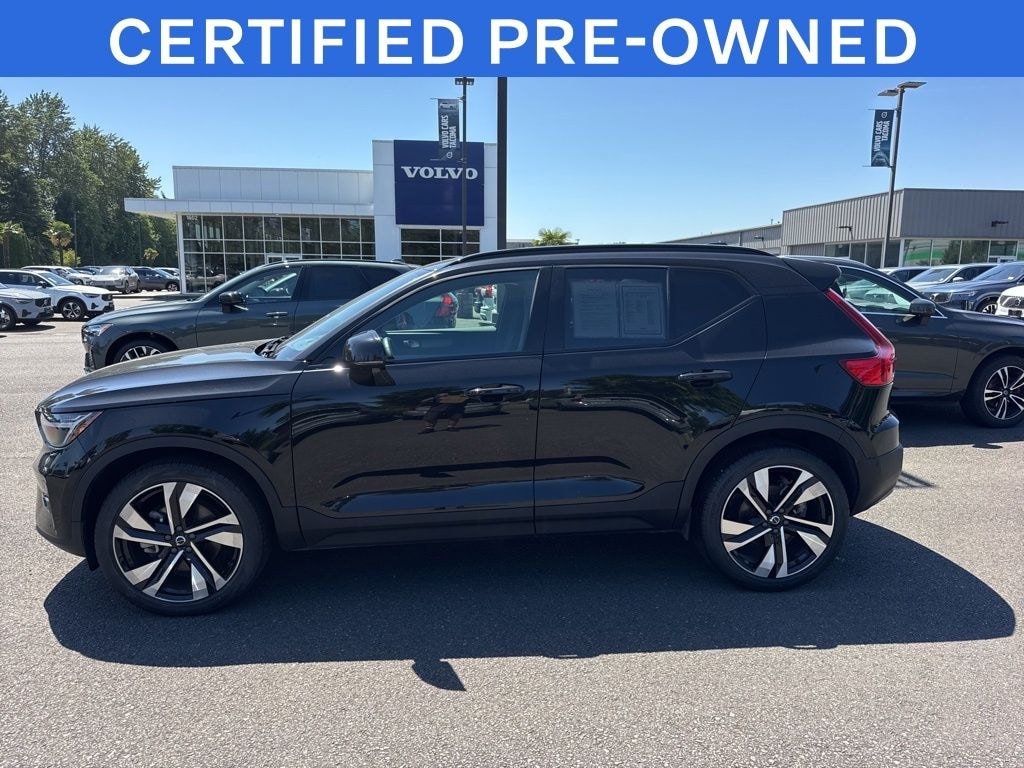 Certified 2025 Volvo XC40 B5 Plus Dark Theme SUV