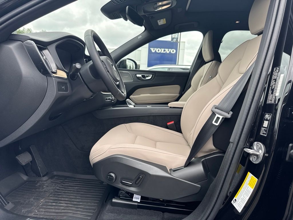 New 2026 Volvo XC60 B5 Plus SUV