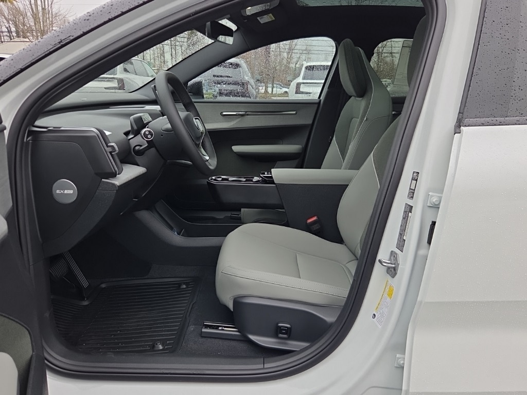 New 2026 Volvo EX30 Twin Motor Plus SUV