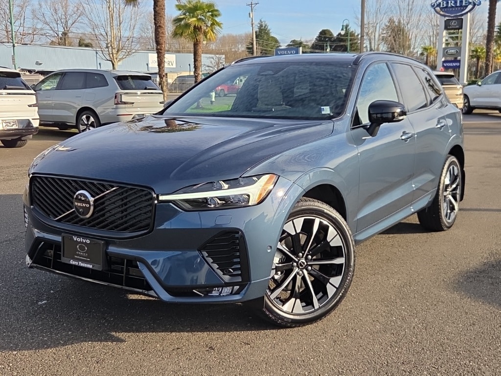 2026 Volvo XC60 Plus's photo