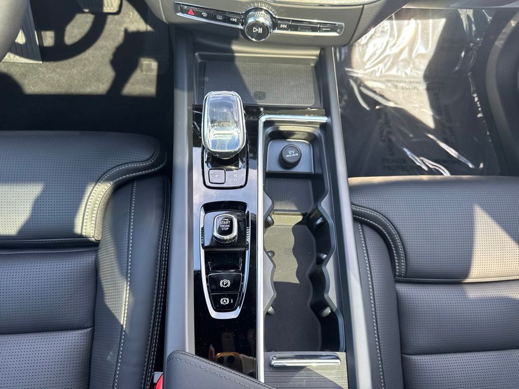 2026 Volvo XC60 Ultra - Photo 23