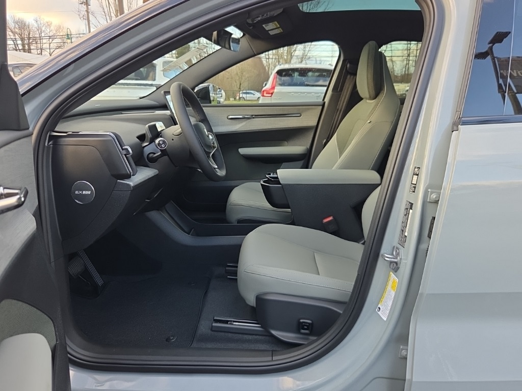 New 2026 Volvo EX30 Twin Motor Ultra SUV