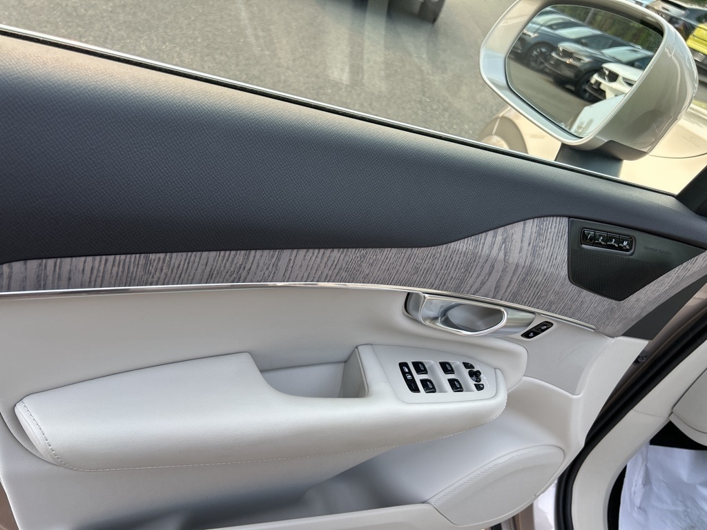 Certified 2024 Volvo XC90 Recharge Plug-In Hybrid T8 Plus Bright Theme 7 Passenger SUV