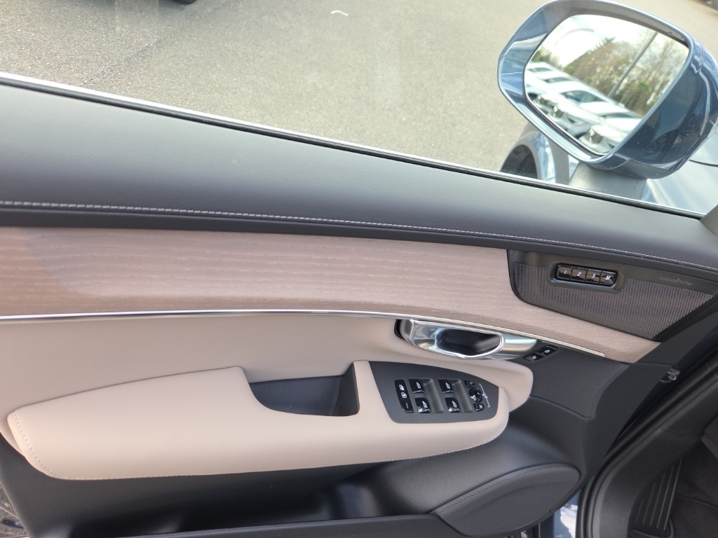 New 2026 Volvo XC90 B6 Plus 7-Seater SUV