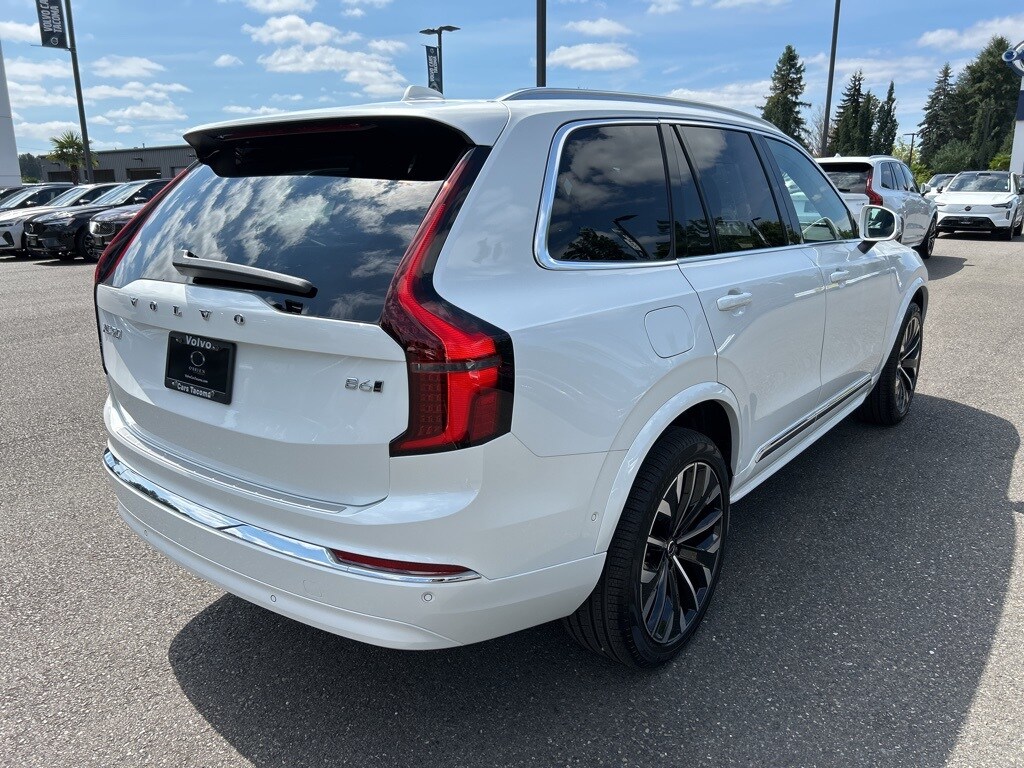 2026 Volvo XC90 Plus photo 2