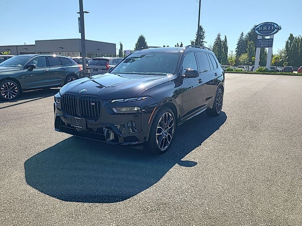 2026 BMW X7 M60i's photo
