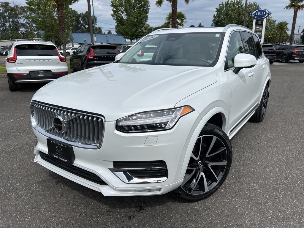 2024 Volvo XC90 B6 Plus Bright Theme 6-Seater
