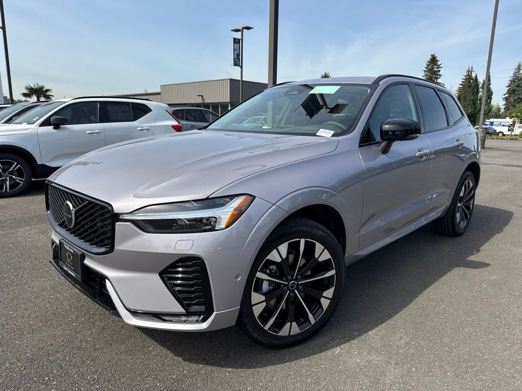 2026 Volvo XC60 B5 Plus Dark AWD's photo