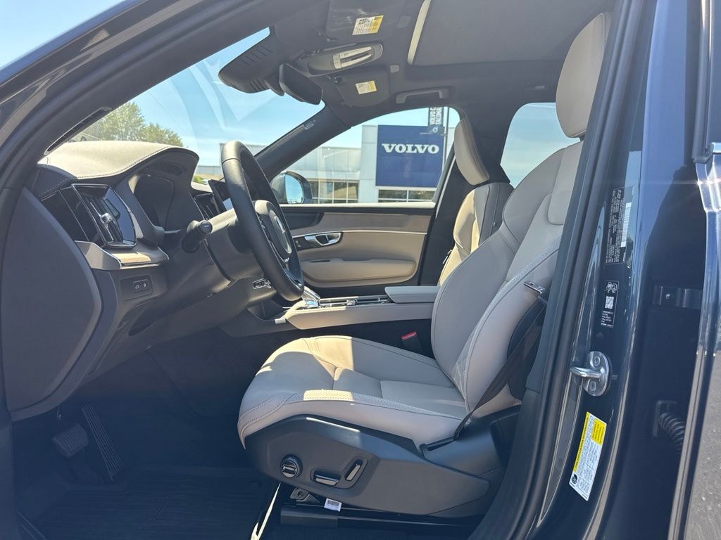 New 2026 Volvo XC90 plug-in hybrid T8 Plus 7-Seater SUV