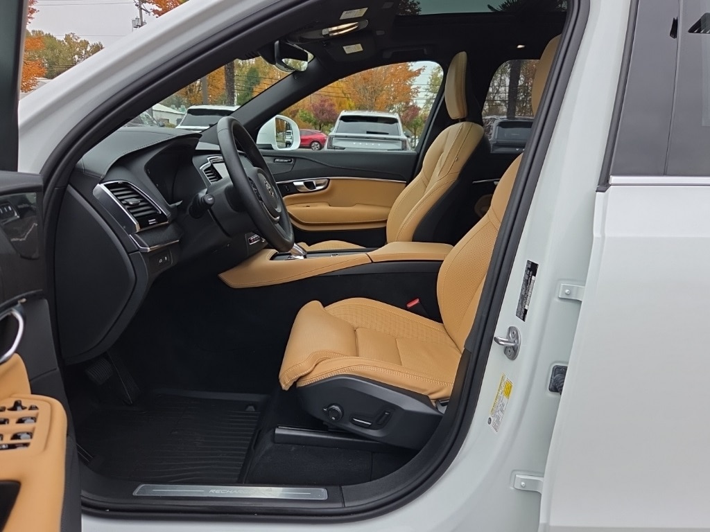 Certified 2024 Volvo XC90 Recharge Plug-In Hybrid Ultimate SUV