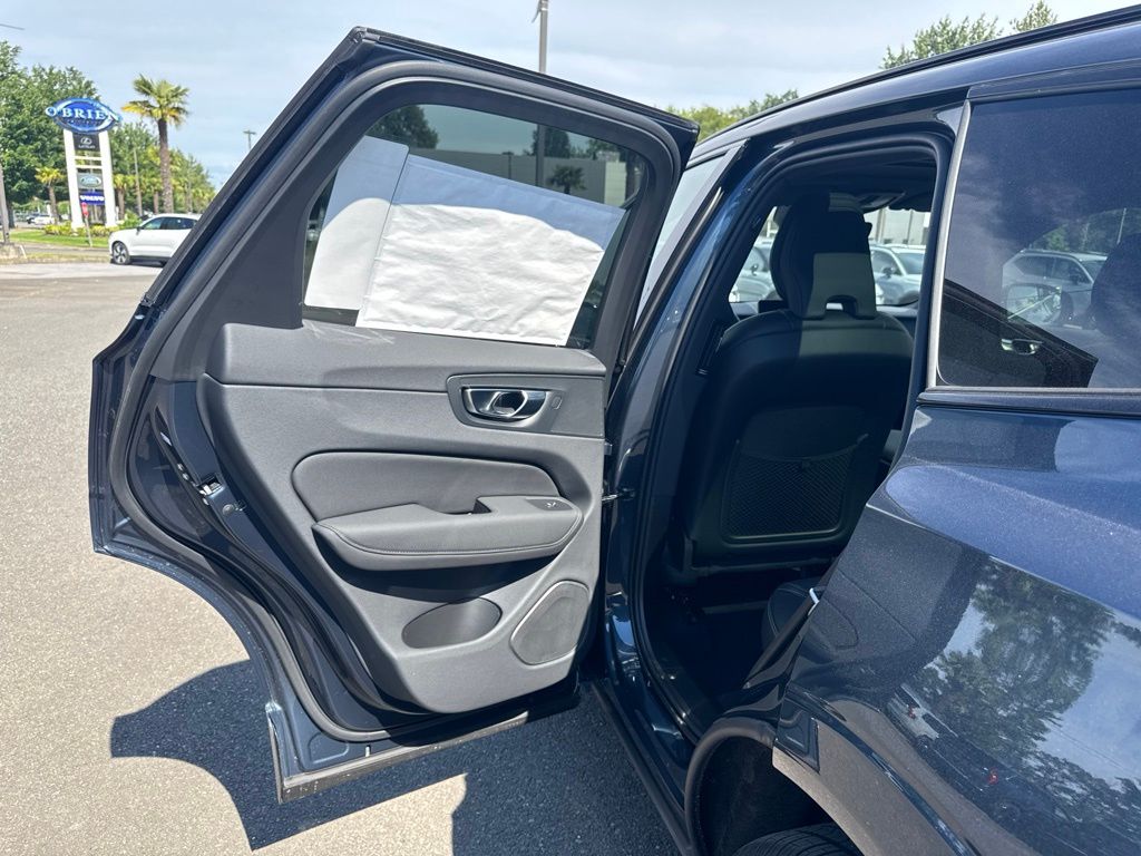 2026 Volvo XC60 Ultra - Photo 15