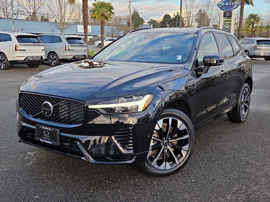 2026 Volvo XC60 Plus's photo